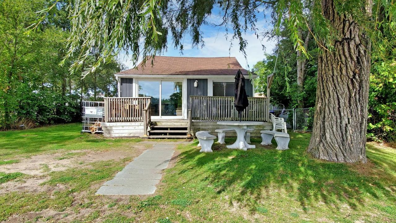Main Beach River Retreat - Wasaga Beach 1 - Main Strip - 95 Mosley St Zewnętrze zdjęcie