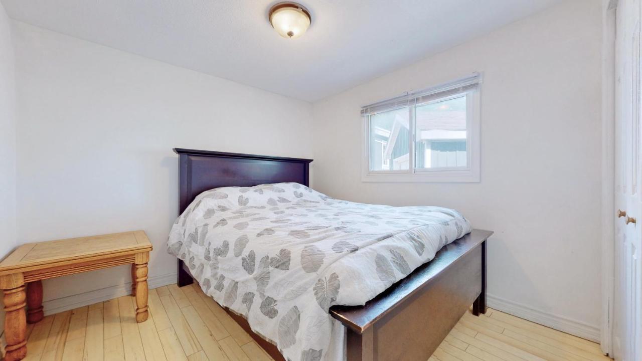 Main Beach River Retreat - Wasaga Beach 1 - Main Strip - 95 Mosley St Zewnętrze zdjęcie